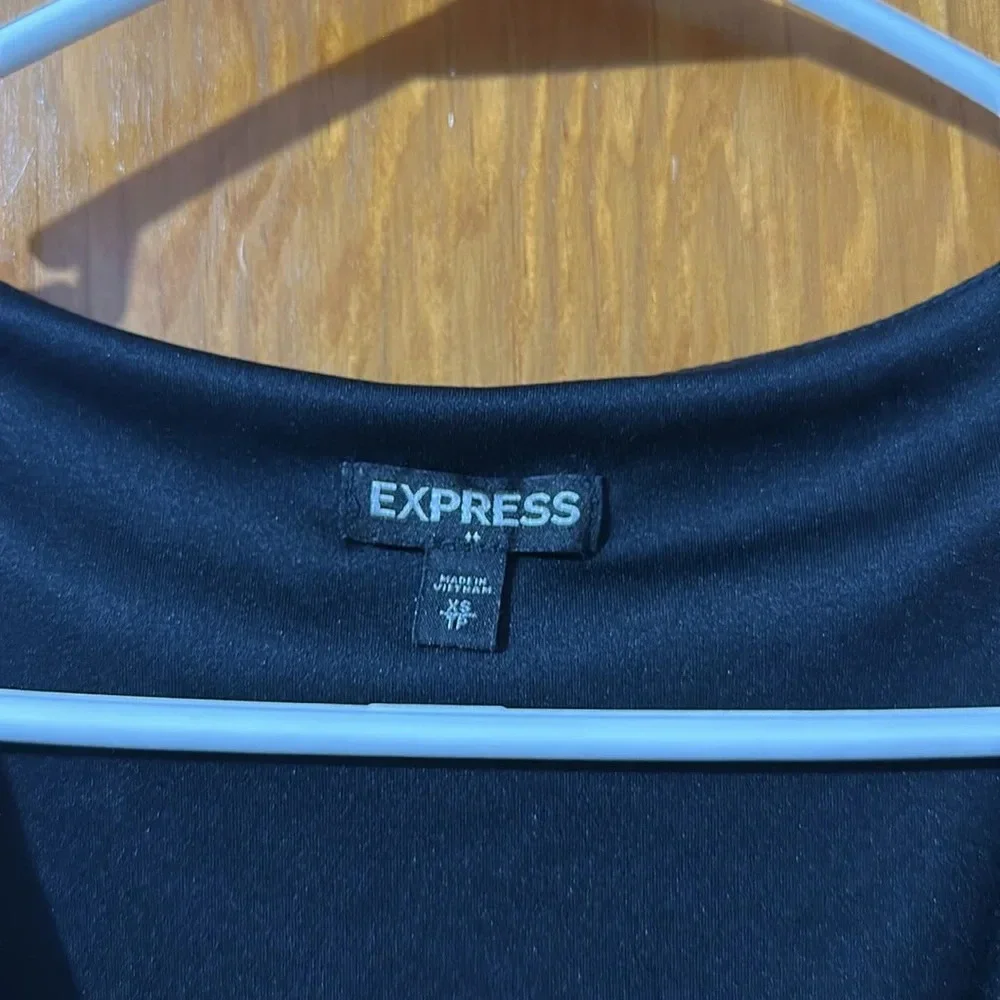 Express romper size extra small. - Picture 4 of 5